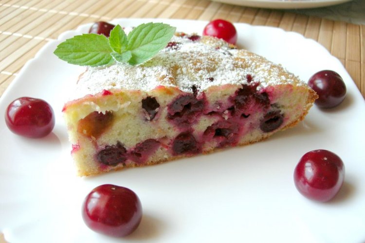 Cherry Pie with Sour Cream and Baking Soda