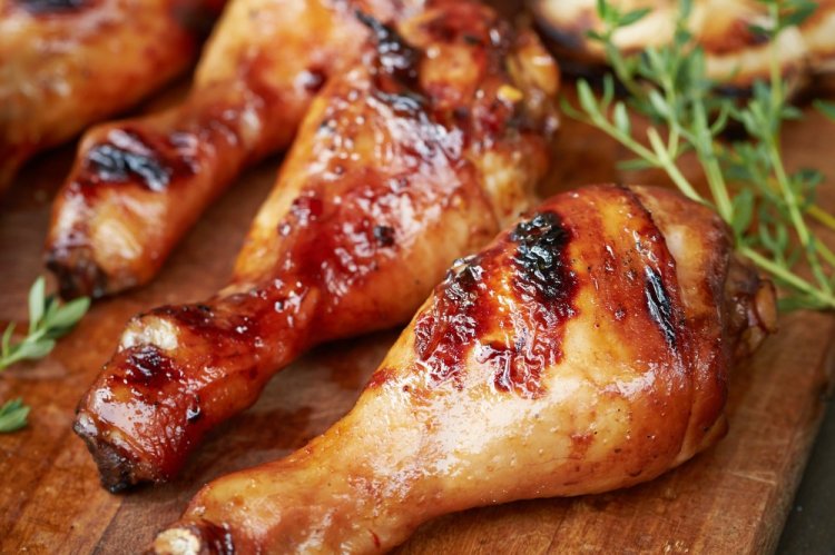 Hähnchenschenkel in Olivenöl vom Grill