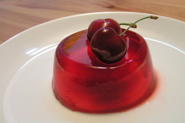 Cherry Jelly with Gelatin – Classic Recipe