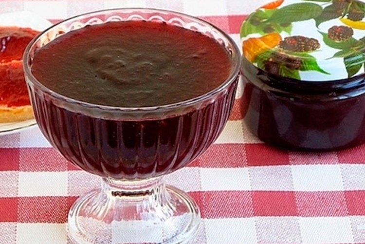 Cherry Jam in a Bread Maker