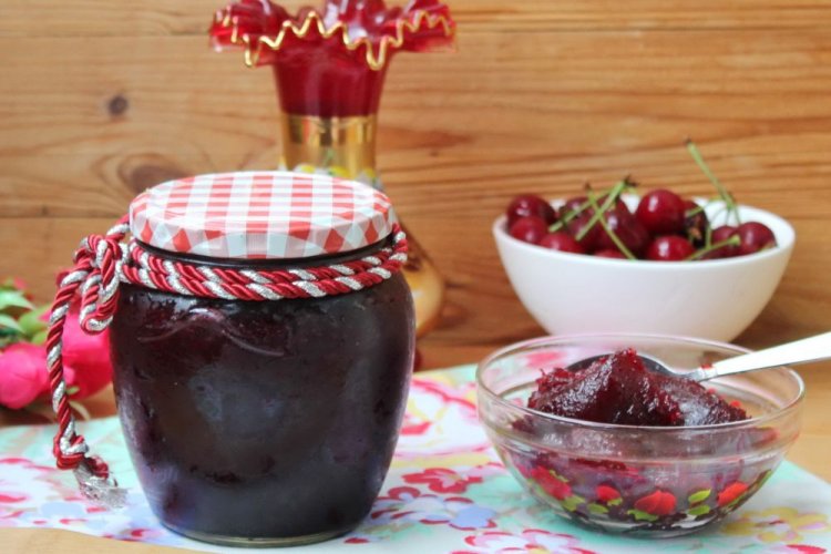 Kirschkonfitüre mit Gelfix