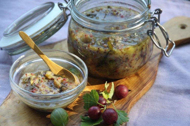 Gooseberry and Orange Chutney
