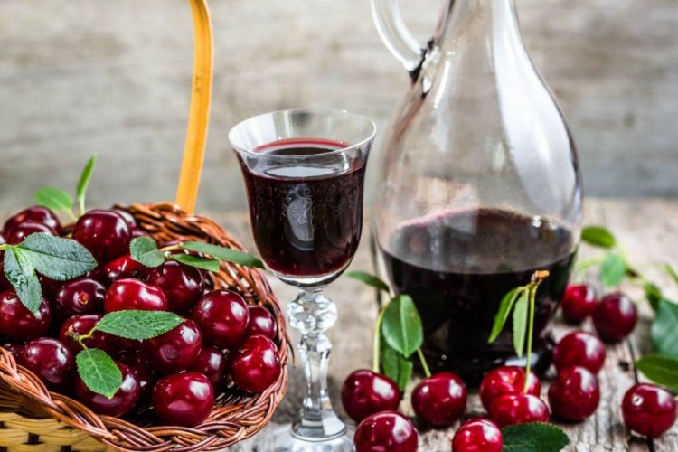 Cherry Liqueur with Moonshine