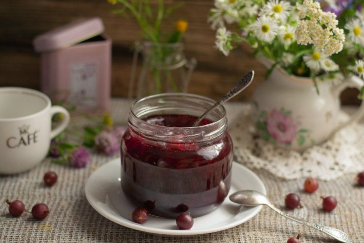 No-Cook Gooseberry Jelly