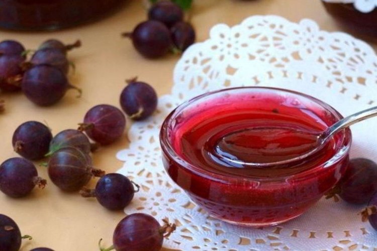 Gooseberry Jelly with Pectin