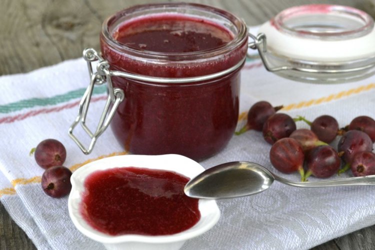 Vanilla Gooseberry Jelly