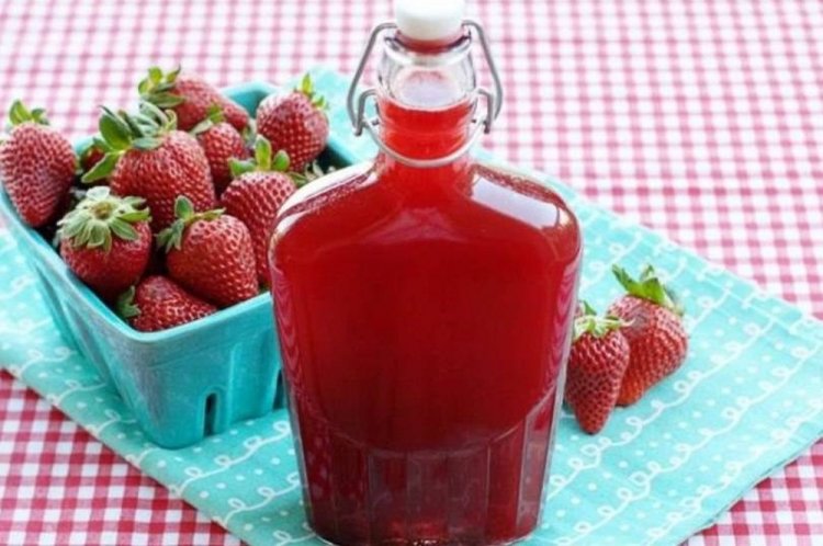 Strawberry and Berry Assortment Wine