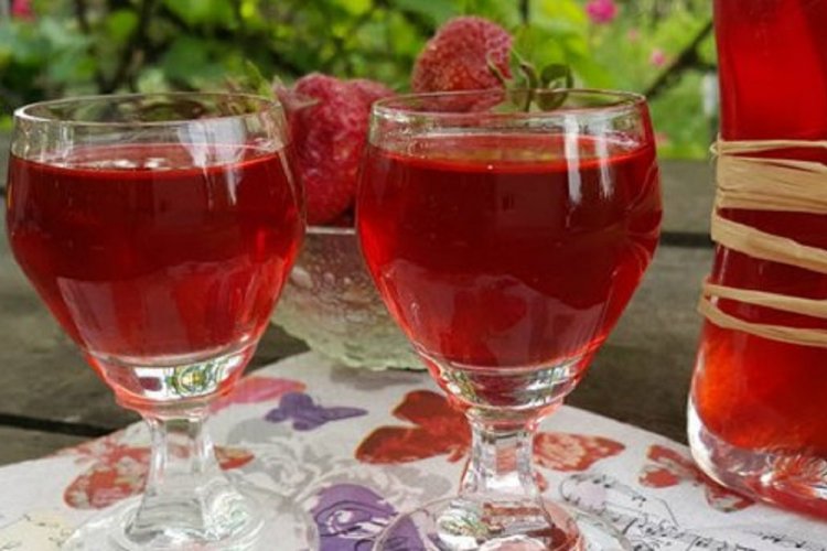 Fortified Strawberry Wine