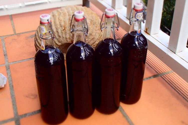 Saskatoon Berry Wine with Brandy and Cinnamon