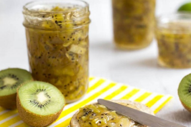 Apple and Kiwi Jam for Winter