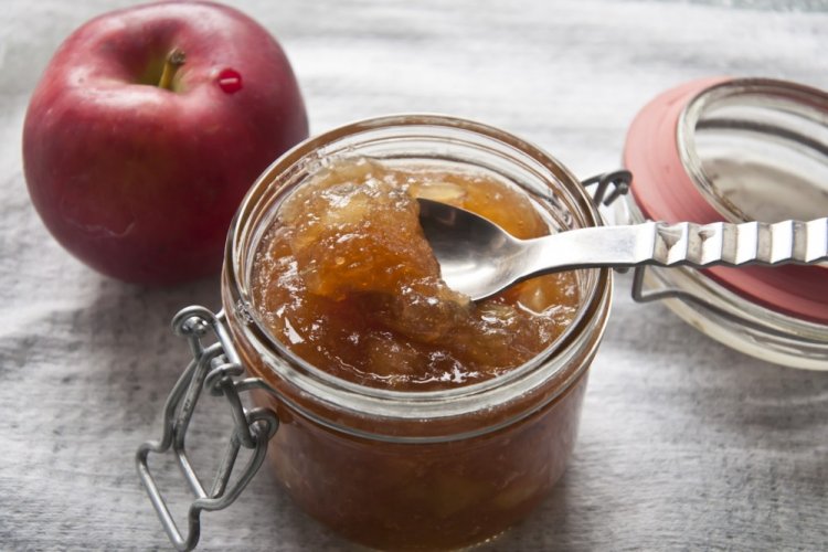 Amber Apple Jam for Winter