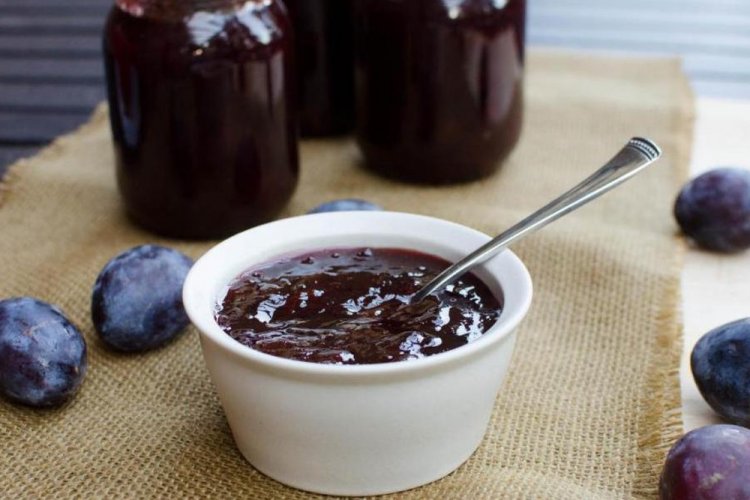 Pflaumenmus mit Gelatine