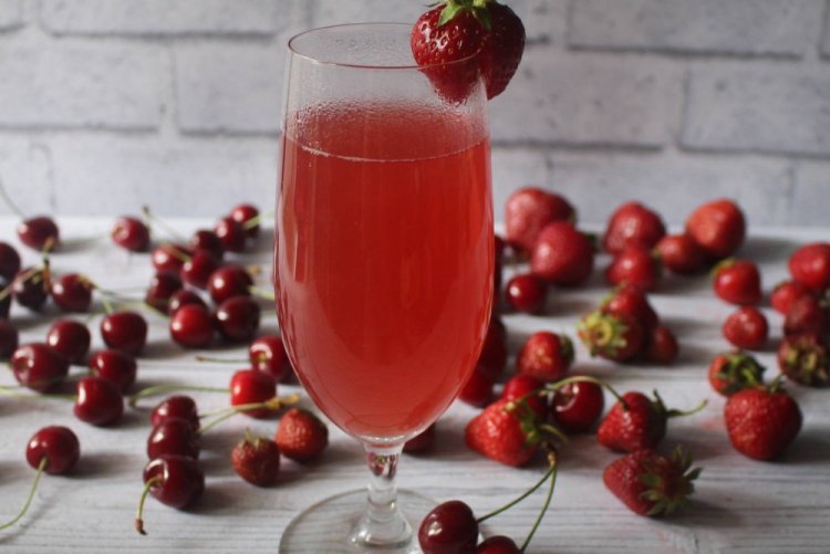 Cherry and Strawberry Mors