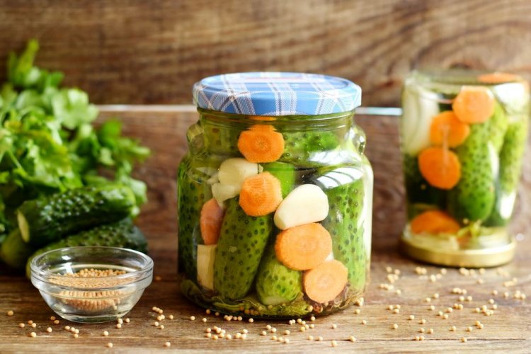 Cucumbers with Carrots, Garlic, and Mustard Seeds