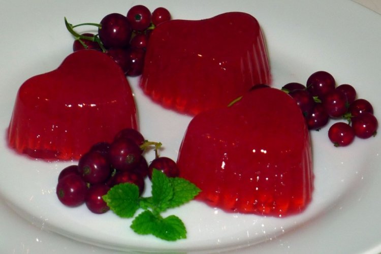 Gelatina de grosella roja con agua y agar-agar