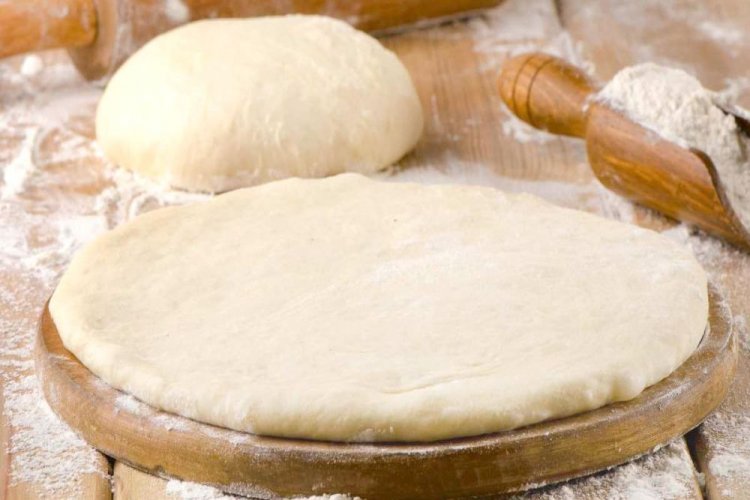 Masa de pizza con levadura a base de agua