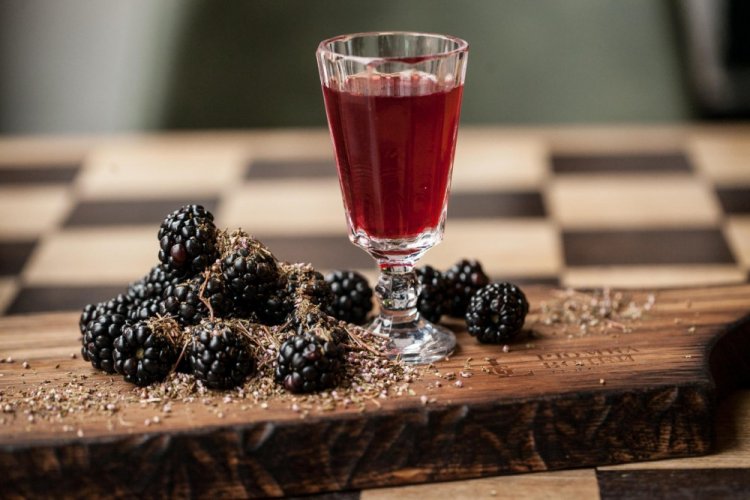 Blackberry and Raspberry Wine