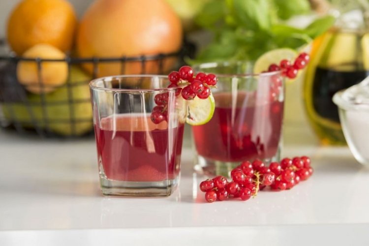 Redcurrant Juice with Orange