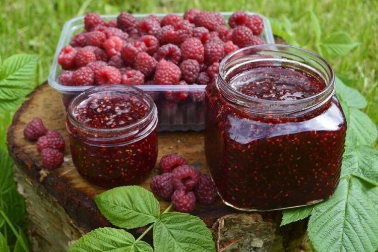 Himbeeren im Slow Cooker für den Winter