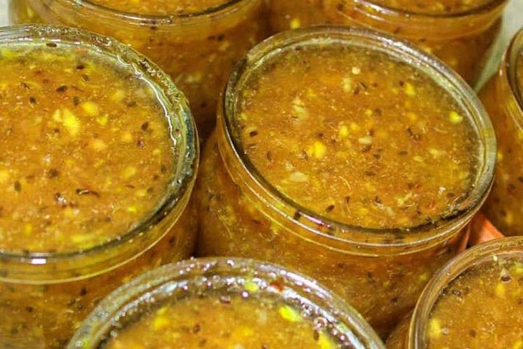 Jalea de grosella espinosa con naranjas en almíbar