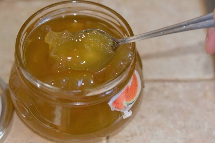 Jalea de grosella espinosa con naranjas y gelatina