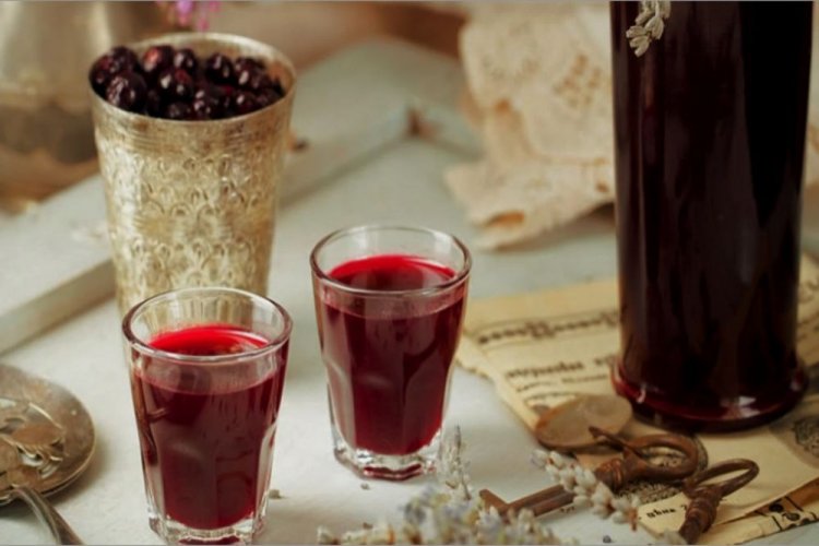 Licor de ciruela y arándano rojo seco