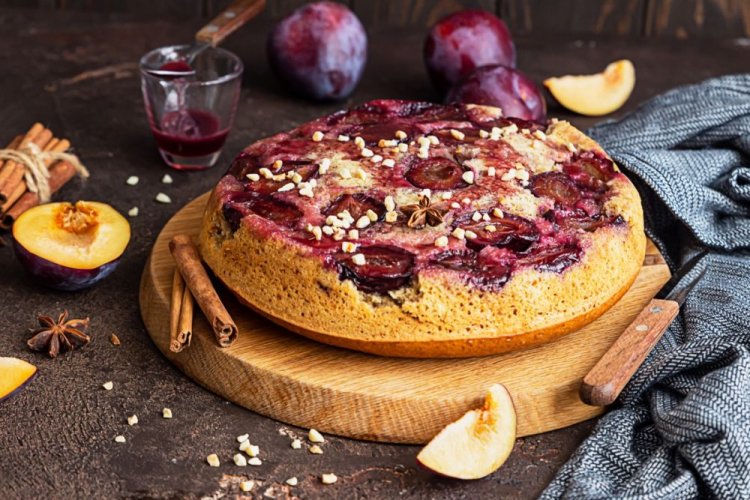 Tarta de ciruela invertida