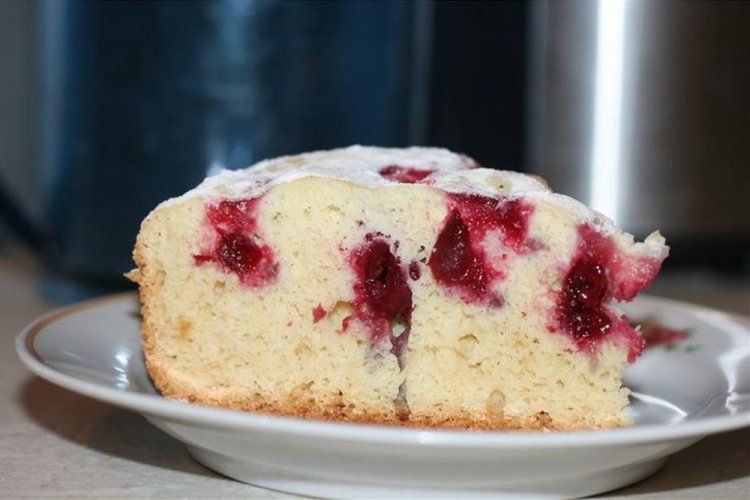 Charlotte de cereza con manteca de cerdo