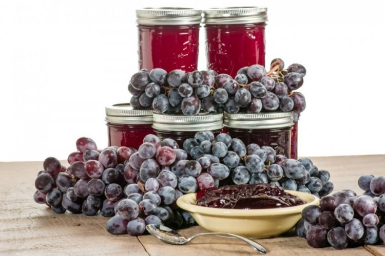 Gelatina de arándanos y uvas