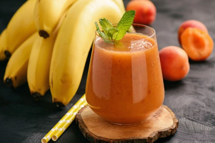 Apricot and Banana Juice