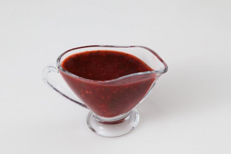 Blackcurrant Sauce for Meat with Orange