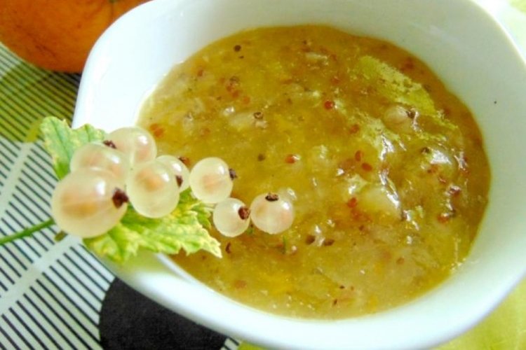 Konfitüre aus weißen Johannisbeeren mit Orange