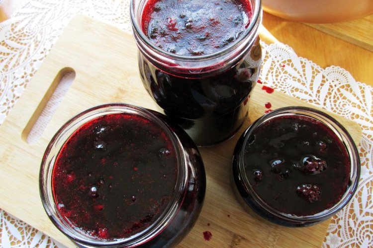 Felsenbirnenmarmelade mit Gelfix