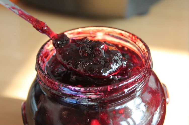 Felsenbirnenmarmelade mit Zitrone