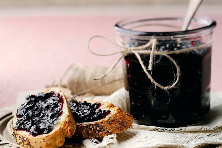 Felsenbirnenmarmelade ohne Kochen