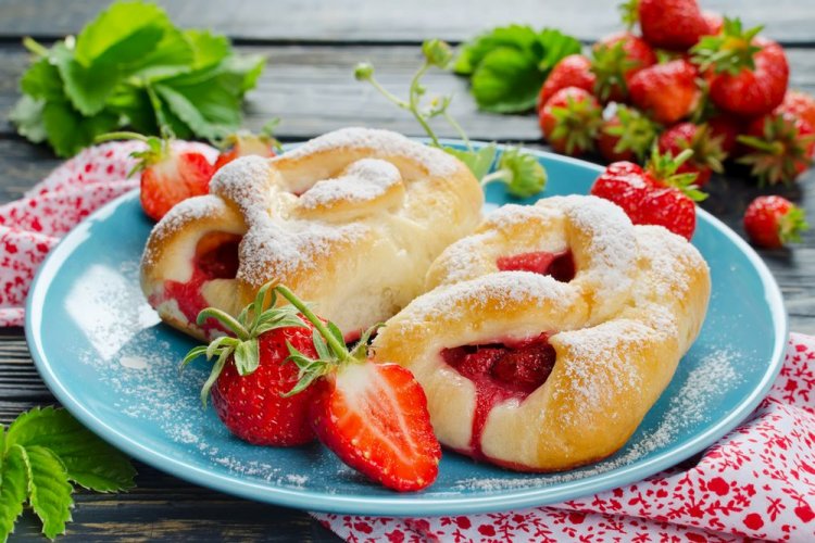 Pasteles de fresa dulces