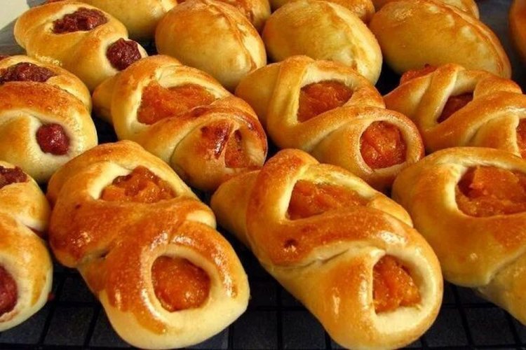 Empanadillas de albaricoque con masa choux
