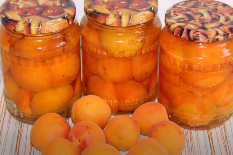 Albaricoques en su propio jugo con azúcar