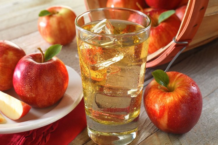 Pulp-Free Apple Juice for Winter