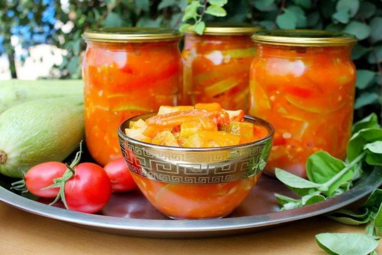Pisto dulce con calabacines y tomates