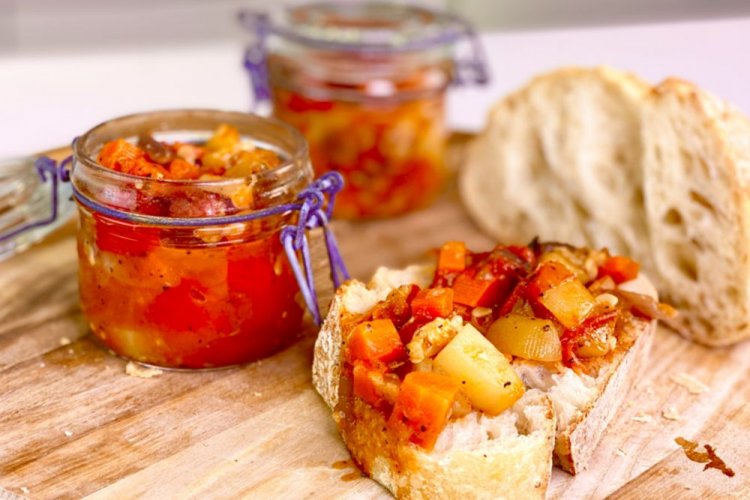 Pisto de calabacín, tomate y zanahoria en trozos