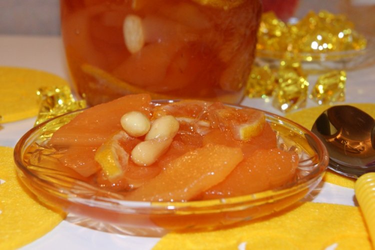Mermelada de pera con jengibre y almendras