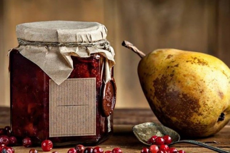 Mermelada de pera con arándanos rojos