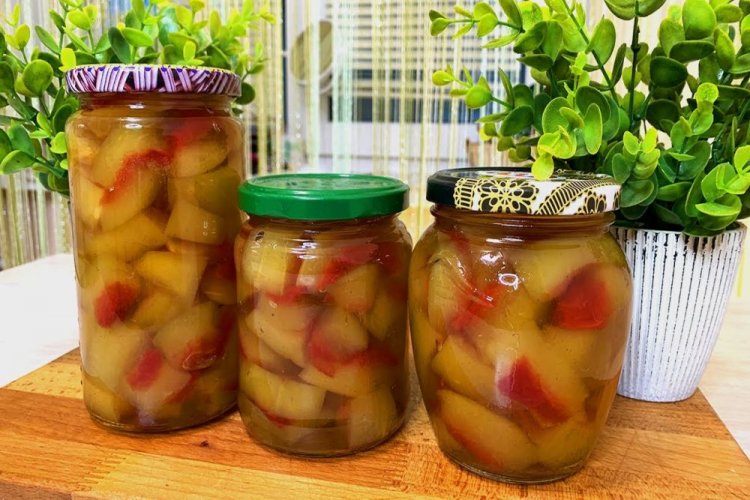 Wassermelonenrinden-Marmelade mit Honig für den Winter