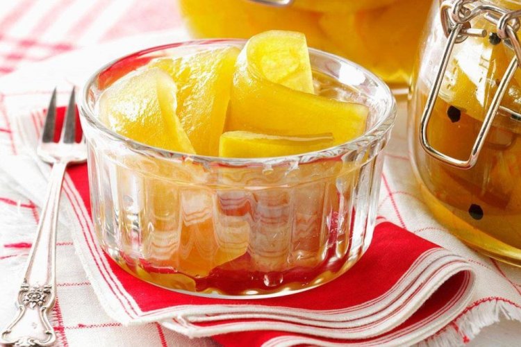 Wassermelonenrinden-Marmelade mit Zitronensaft für den Winter