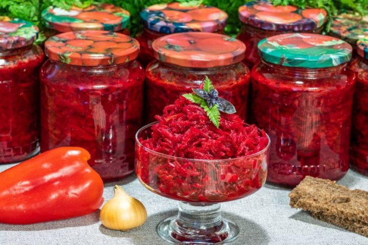 Borschtsch-Dressing mit Roter Bete und Paprika