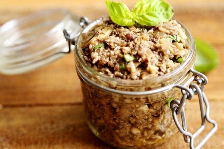 Caviar de setas de miel con nueces