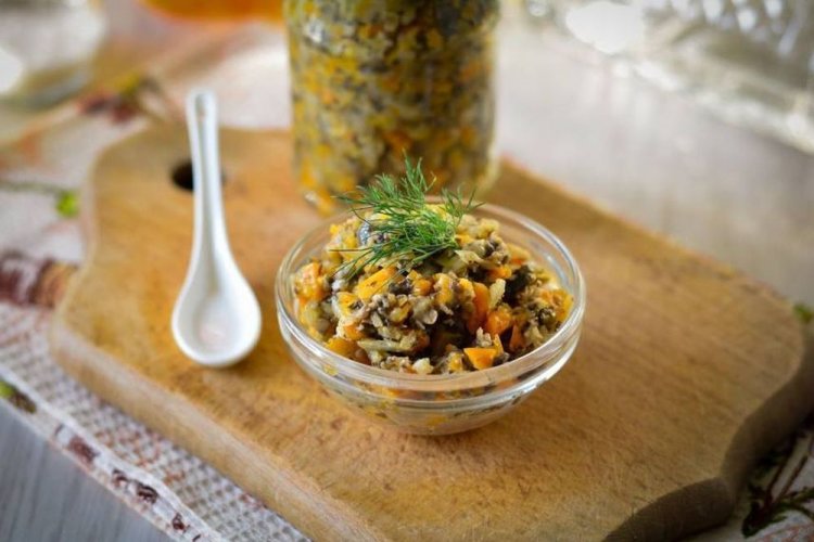Caviar de setas de miel en olla de cocción lenta