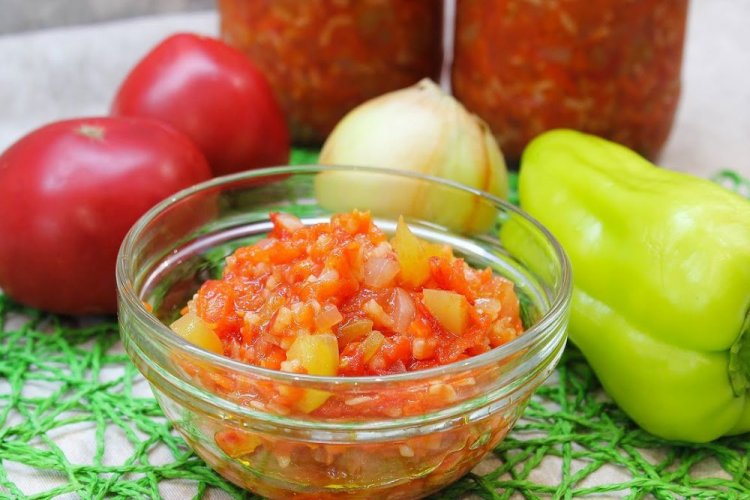 Gemüsesalat mit Reis und Zitronensäure