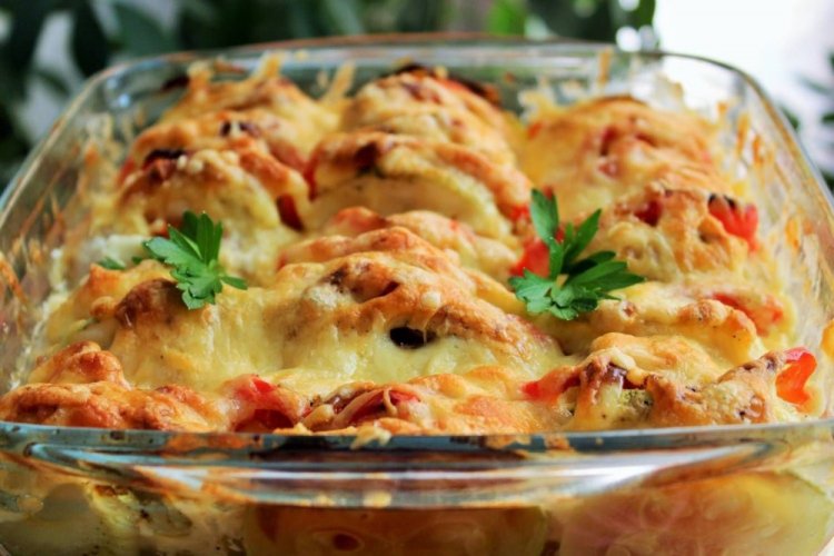 Chicken Drumsticks with Vegetables in an Egg Filling